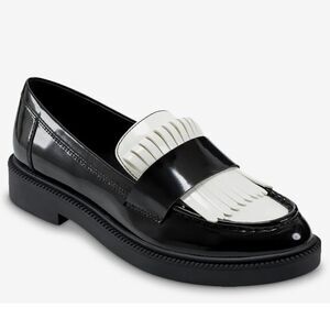 Marc Fisher Calixy Loafer in Black and White Size 5.5 New in Box